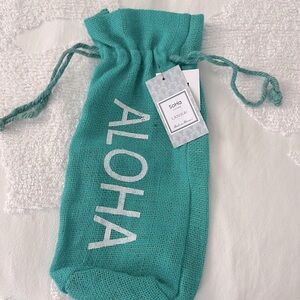 Aloha Jute Wine Bag with gift tag